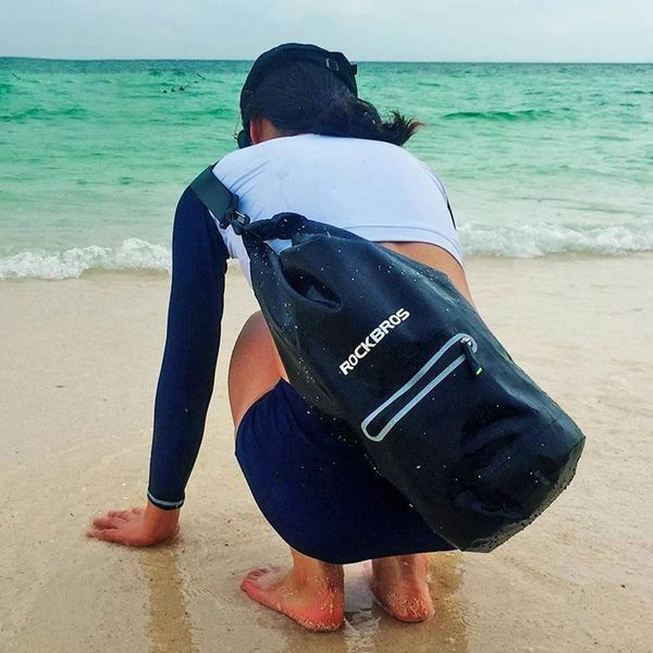 Водостойкий велосипедный кемпинговый гермомешок ROCKBROS AS-024 10л Черный RB-AS-024-1BK-4069UA фото